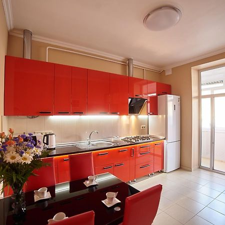 2 Bedrooms Apartment 150M From Opera House Lviv Exterior foto